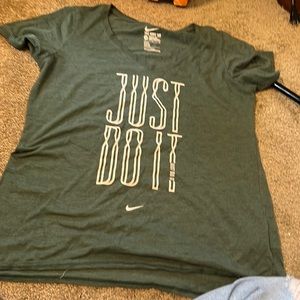 Like new Nike t shirt